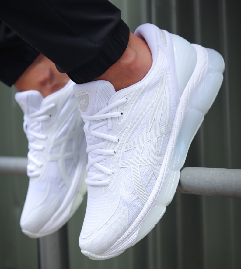 Asics Gel Quantum 360 VIII Triple White US10 Euro 44